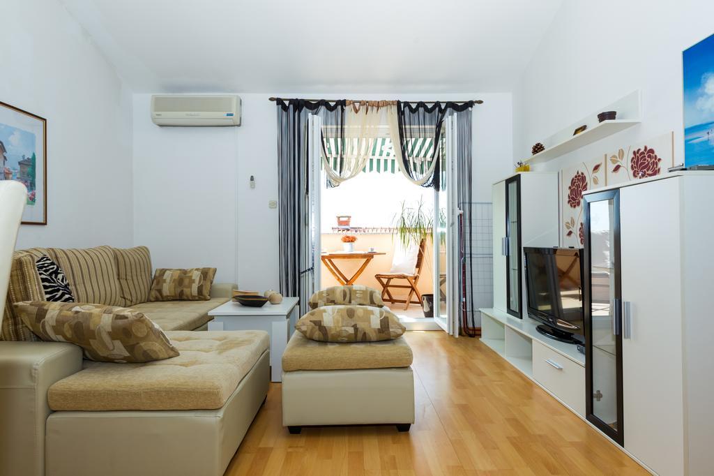 Apartments Villa Orange ザダル エクステリア 写真