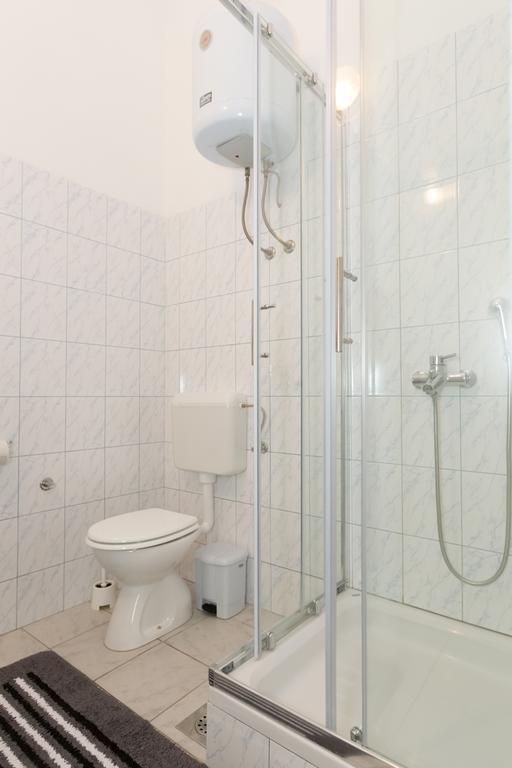 Apartments Villa Orange ザダル エクステリア 写真